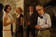 Полночь в Париже Полночь в Париже